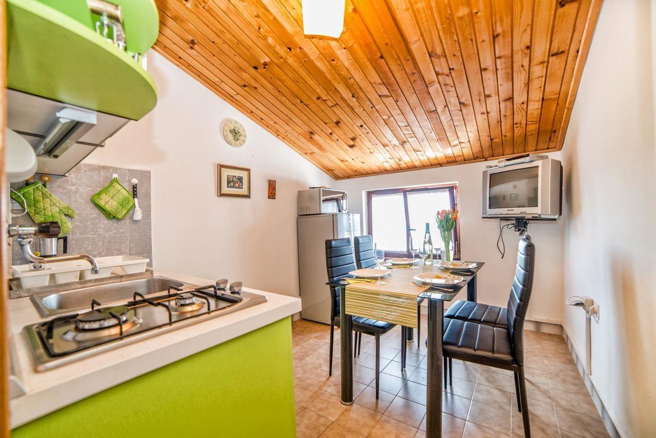 Apartments And Rooms Ana Pomer 217 Zewnętrze zdjęcie