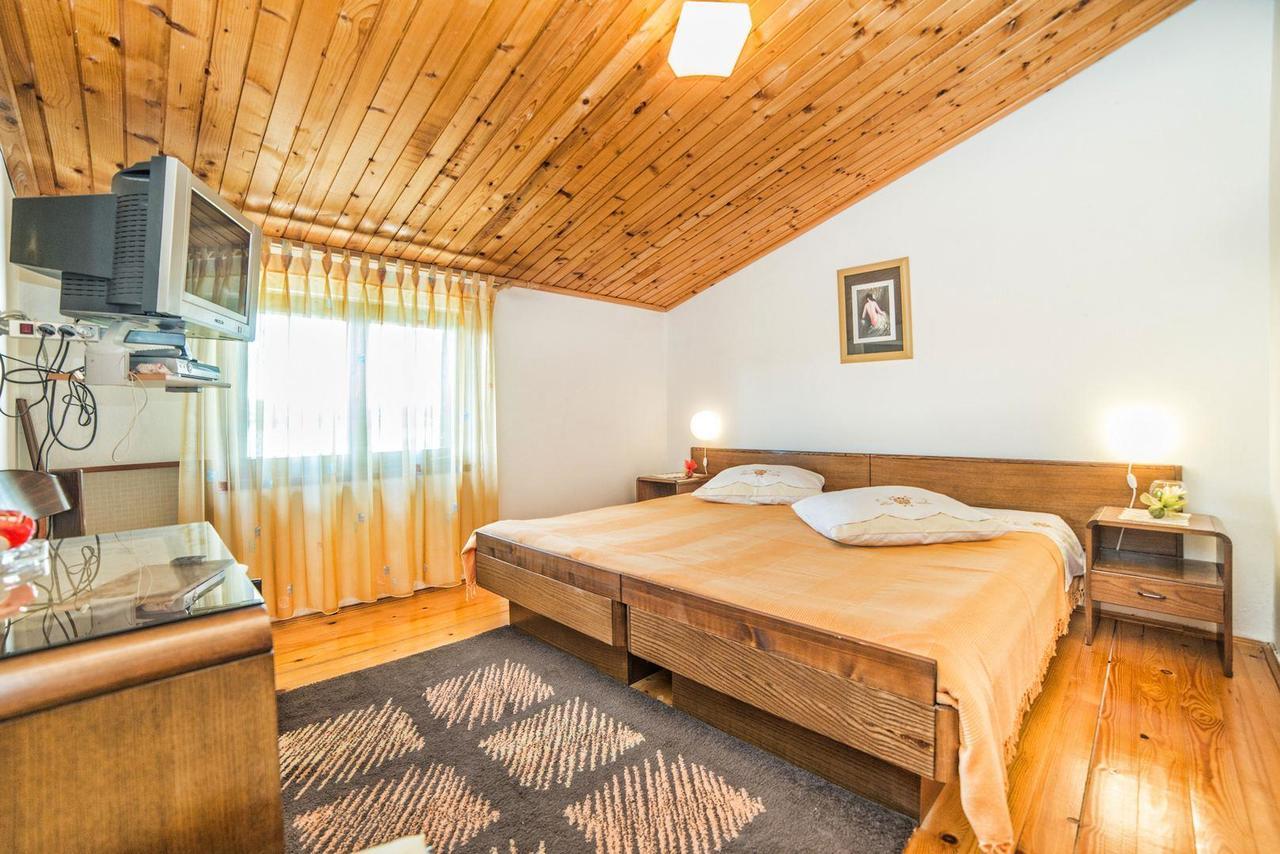 Apartments And Rooms Ana Pomer 217 Zewnętrze zdjęcie