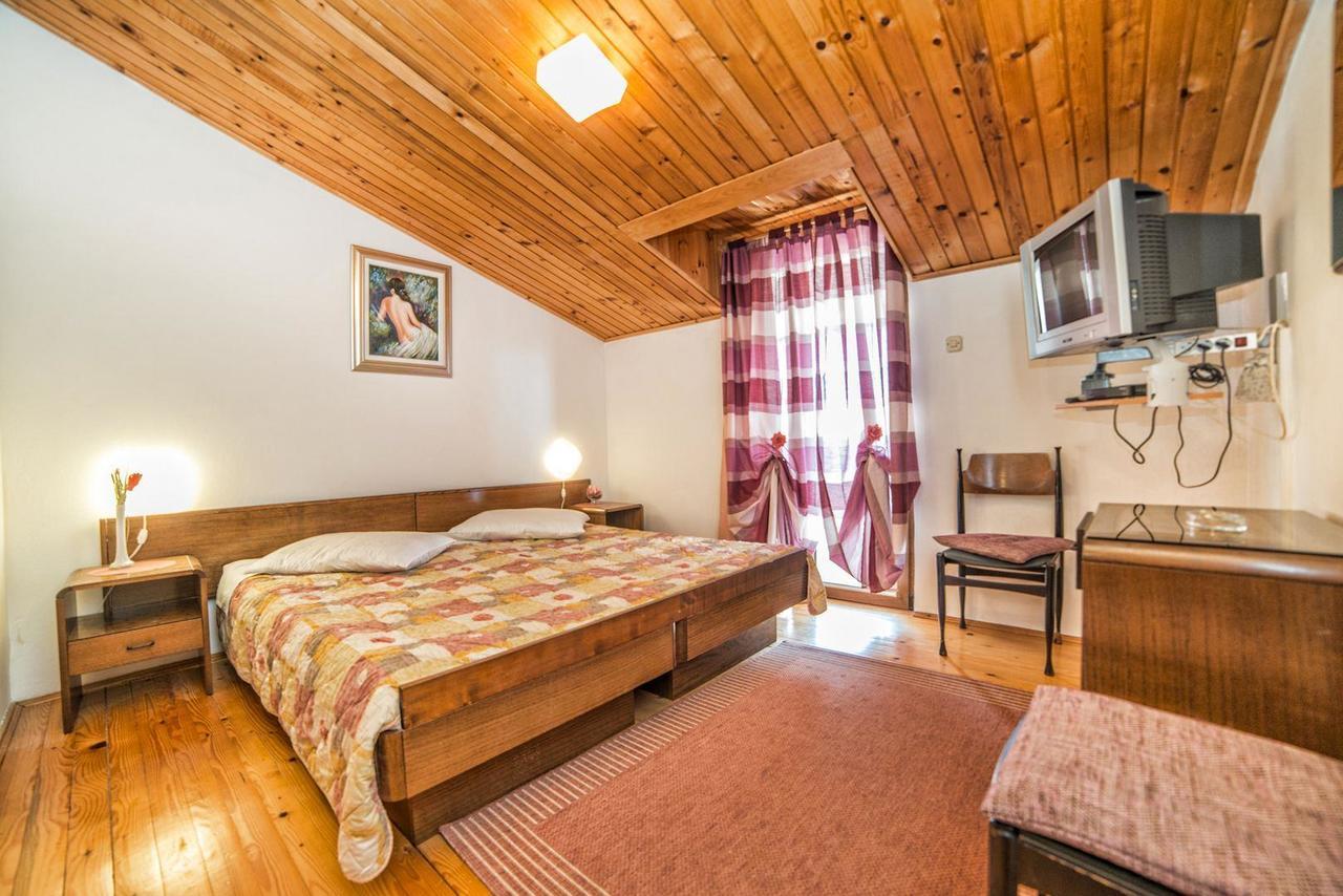 Apartments And Rooms Ana Pomer 217 Zewnętrze zdjęcie