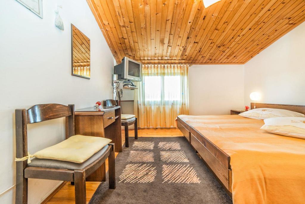 Apartments And Rooms Ana Pomer 217 Zewnętrze zdjęcie